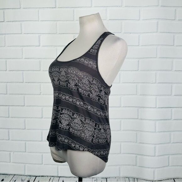10/$25🦋 LA Hearts Gray & White Mandala Print Racerback Tank - Size Small - Picture 3 of 11